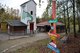 Außenansicht der Jugendfarm Sindolino
